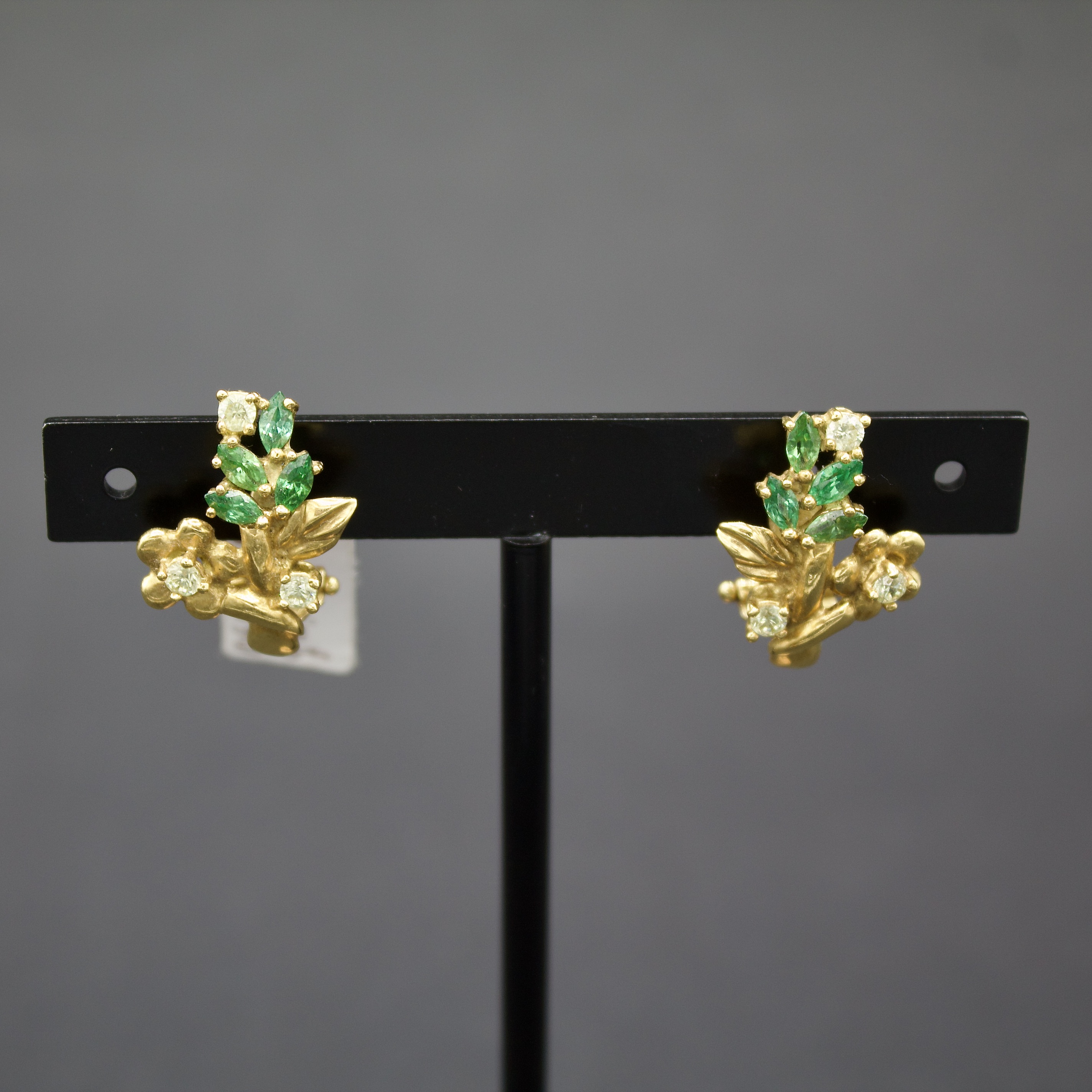 orecchini fiore in oro giallo 18k con zirconi
